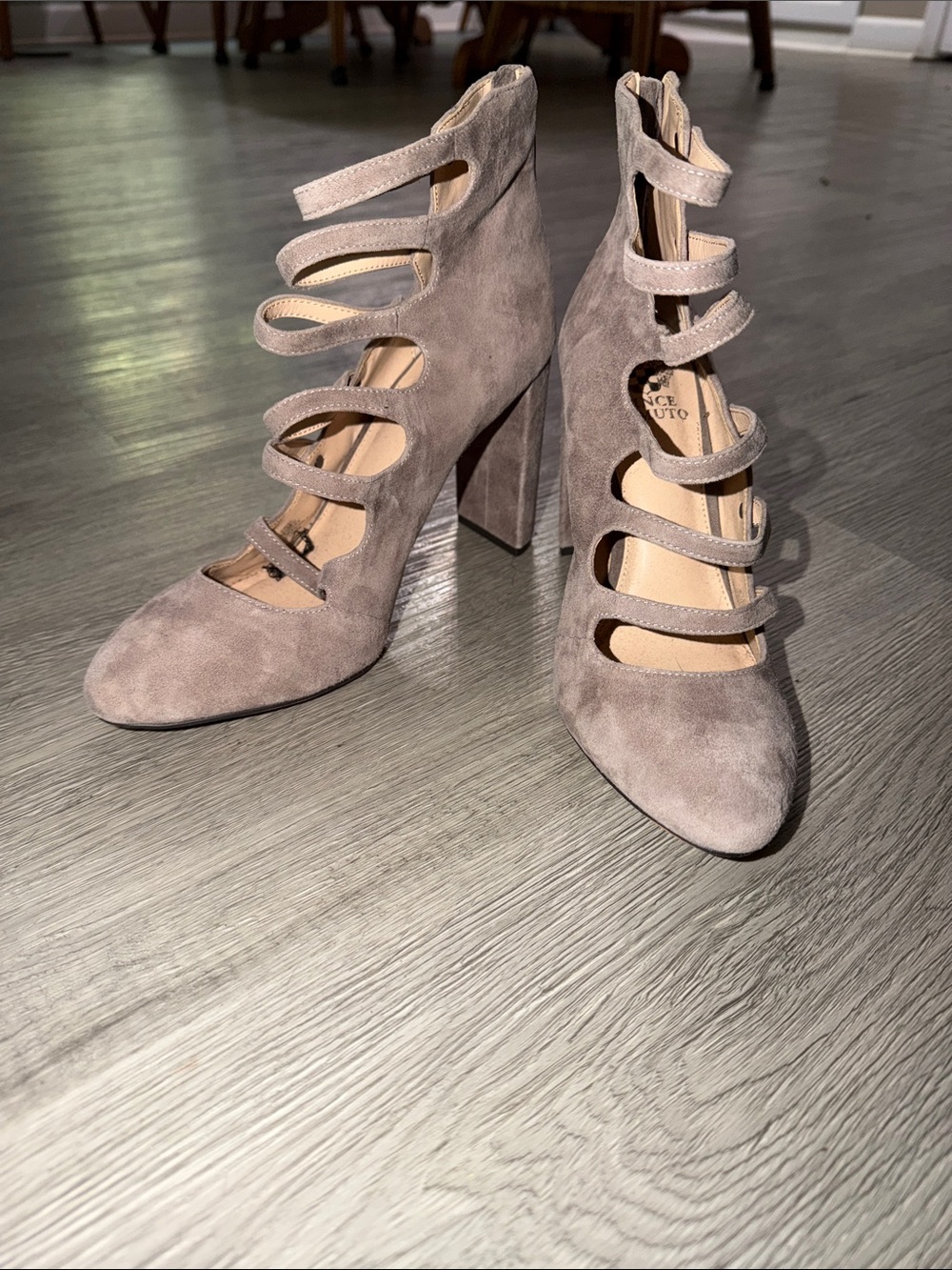Vince Camuto Davel Suede Strappy Block Heel Pumps - Taupe Sz 8.5 NWT